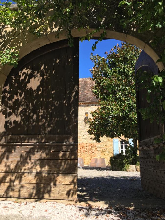 Gîte Dordogne Périgord Hautefort Esterno foto