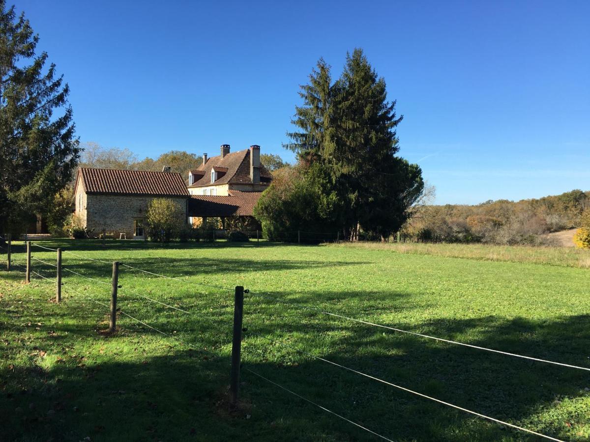 Gîte Dordogne Périgord Hautefort Esterno foto