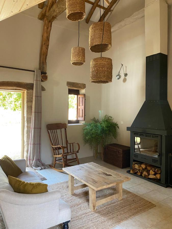 Gîte Dordogne Périgord Hautefort Esterno foto