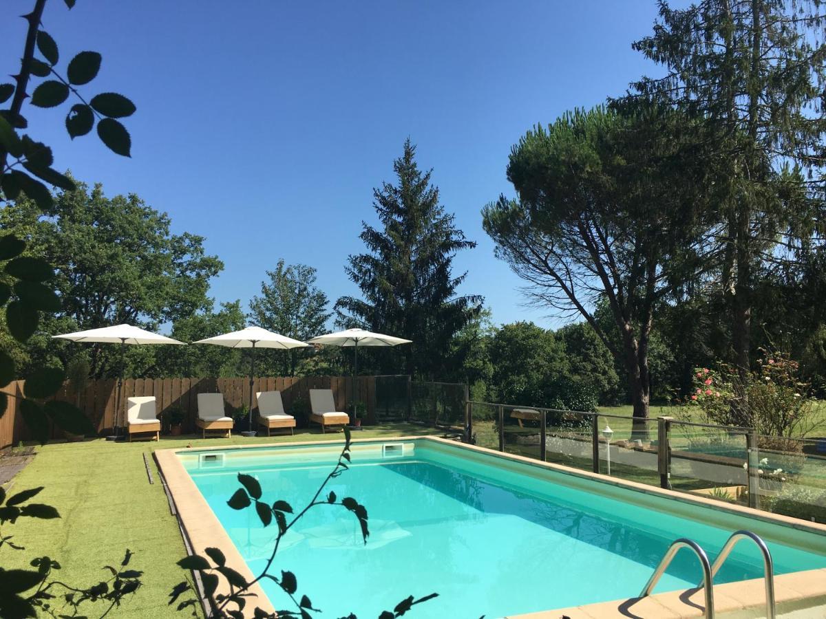 Gîte Dordogne Périgord Hautefort Esterno foto